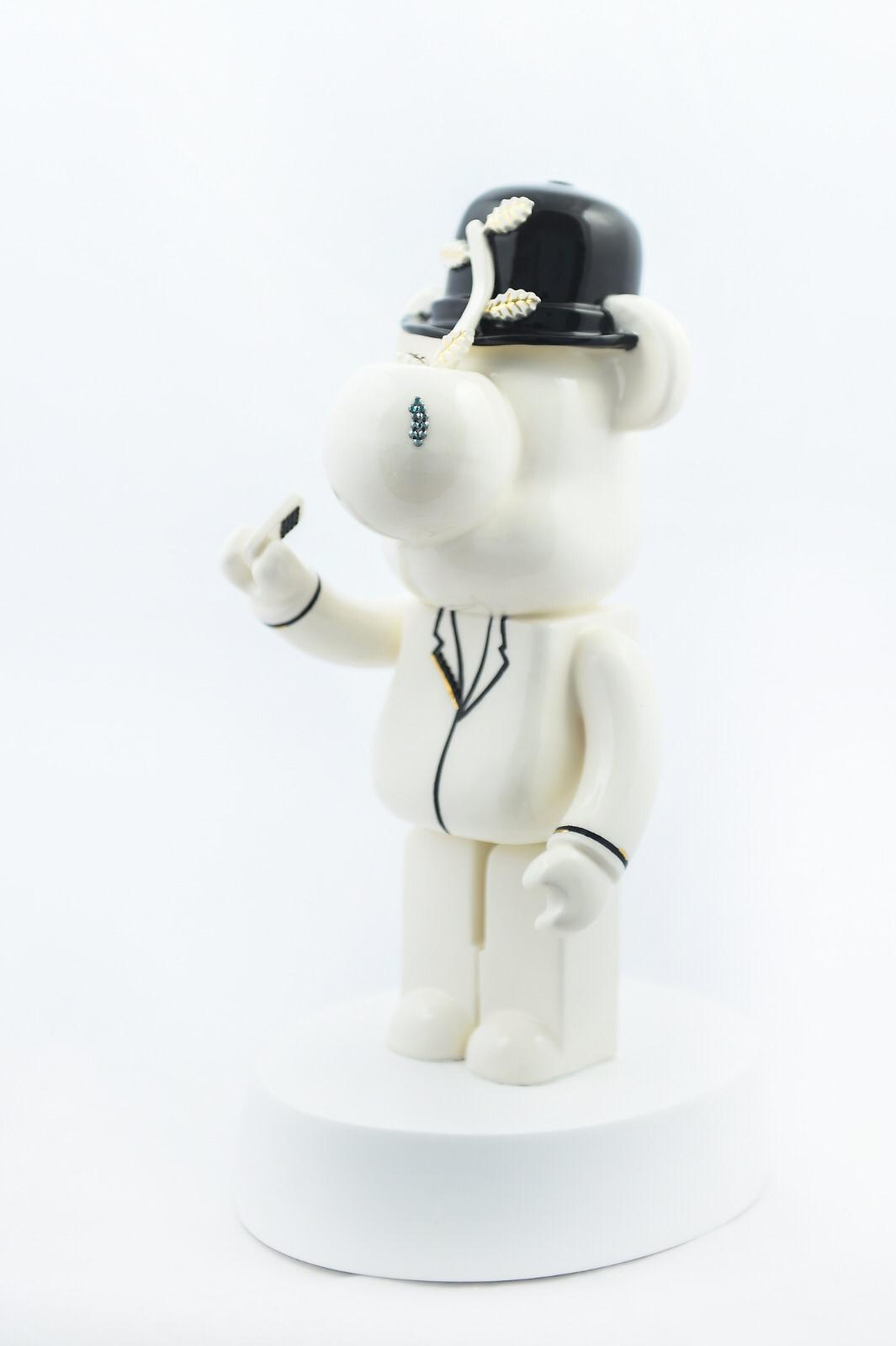 Apple eye – Magritte By Tally Shininger